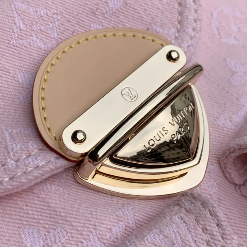 M13031 26x7x24cm High Quality Bags - Image 5