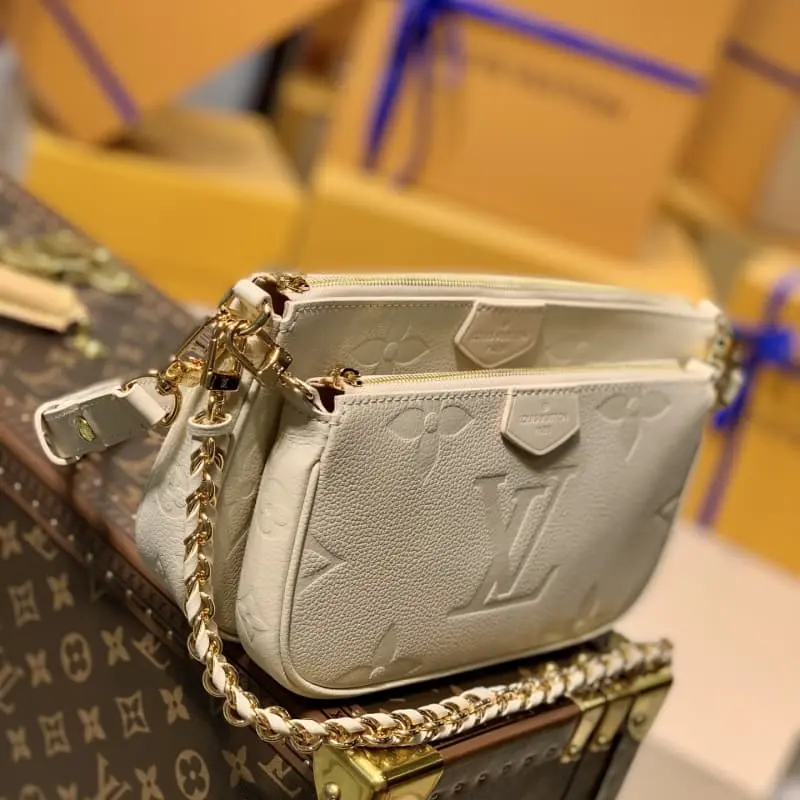 M80447 White 24x13.5x4cm High Quality Bags - Image 4