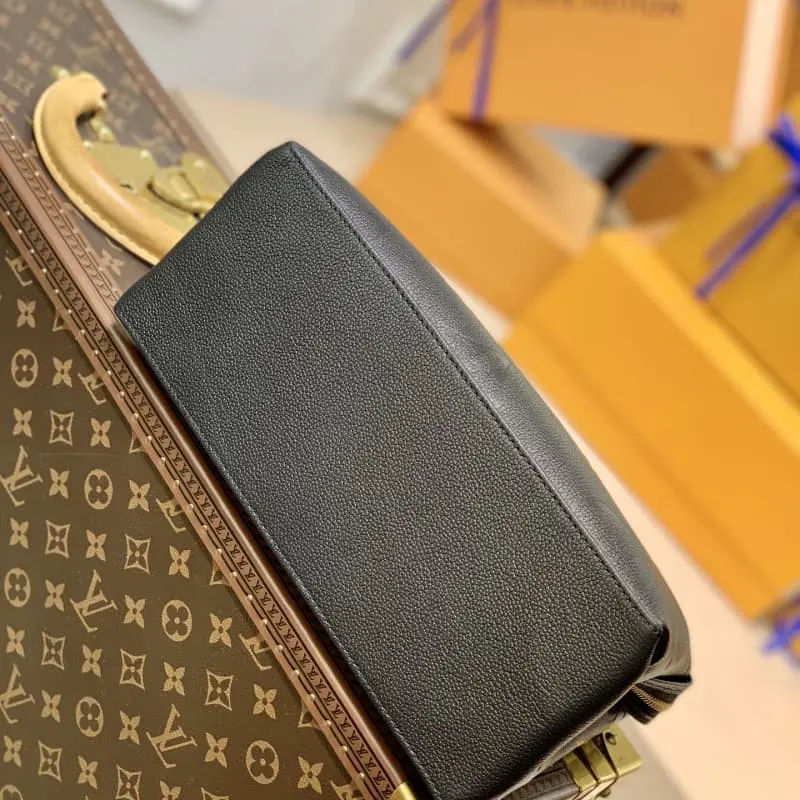 M58916 Black 29x18x12.5cm High Quality Bags - Image 4