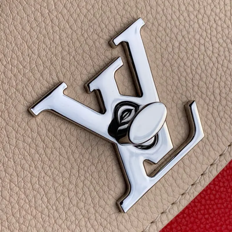 M53937 S2 28x10.cm High Quality Bags - Image 5