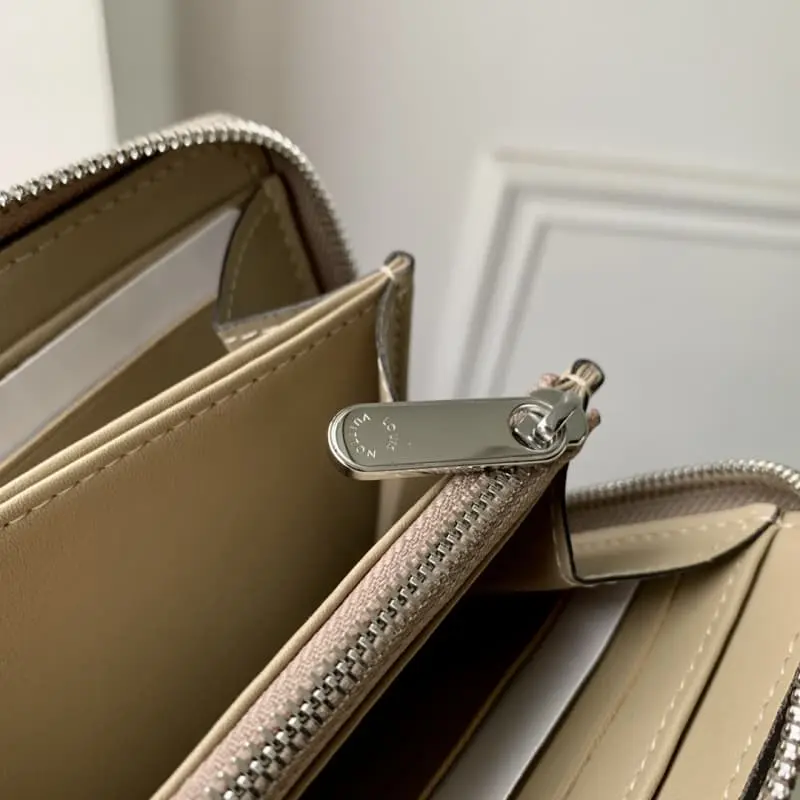 M69821 Grey 19x10cm High Quality Bags - Image 4