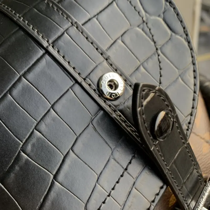 M93489 41x47x13cm High Quality Bags - Image 5