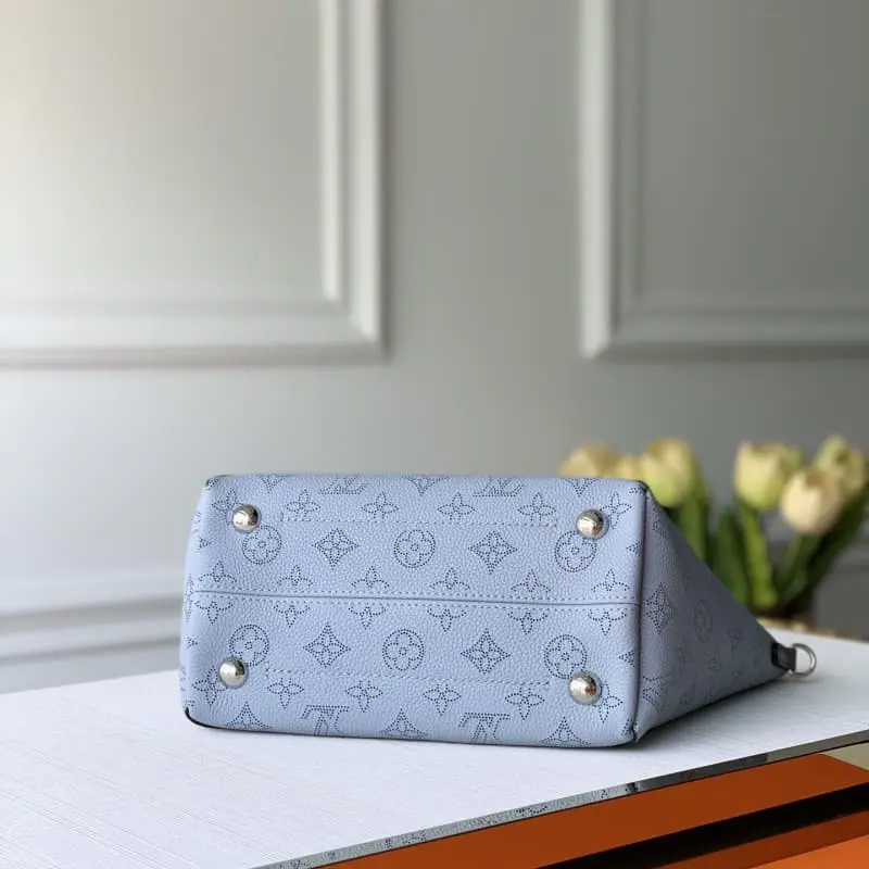 M54350 S1 23x21x13cm High Quality Bags - Image 3