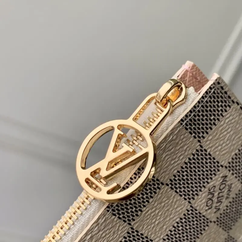 N00131 White Grid 12x8x0.5cm High Quality Bags - Image 5