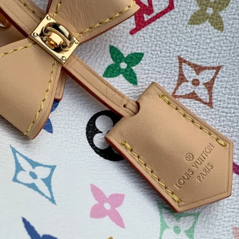 M13085 19x15x25cm High Quality Bags - Image 5