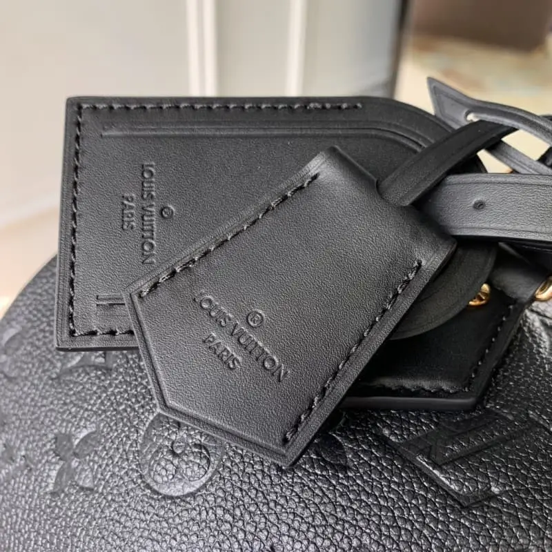 M47186 30x21x7cm High Quality Bags - Image 5