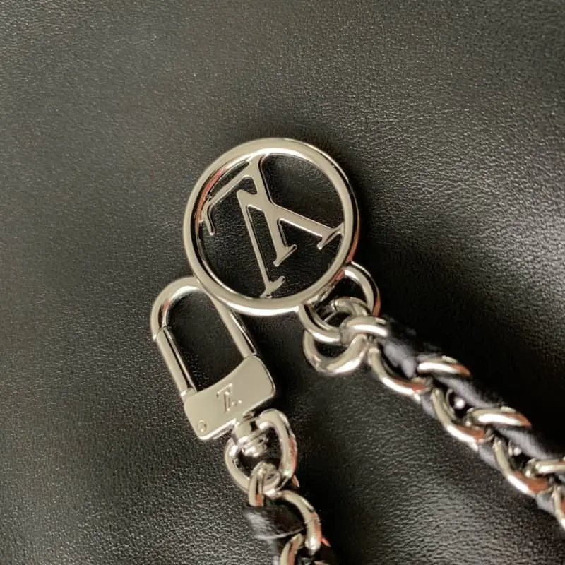 M11387 Black 17x17x7cm High Quality Bags - Image 5