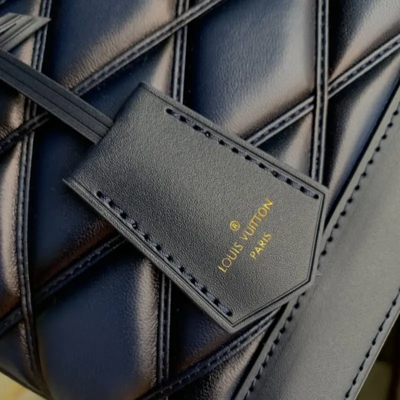 M23666 23.5x17.5x11.5cm High Quality Bags - Image 5