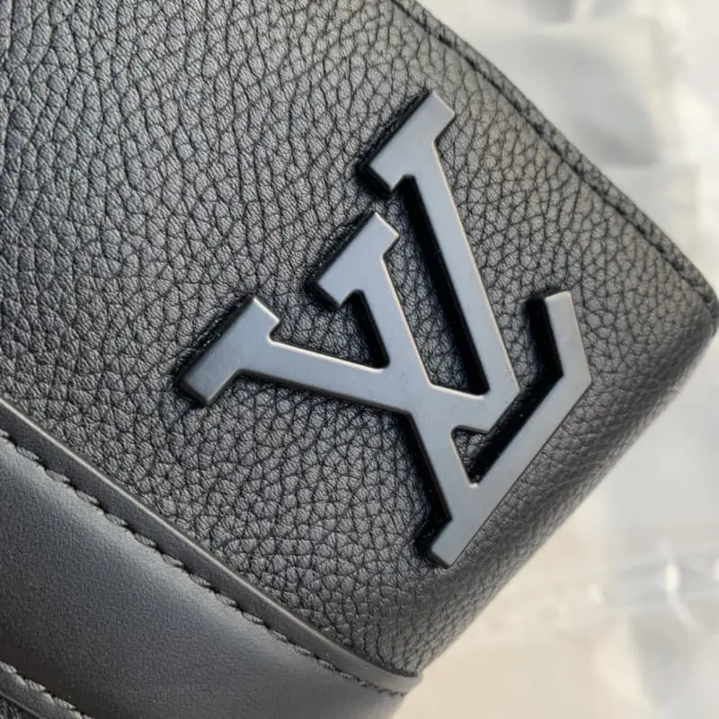 M59255 27x17x13cm High Quality Bags - Image 5