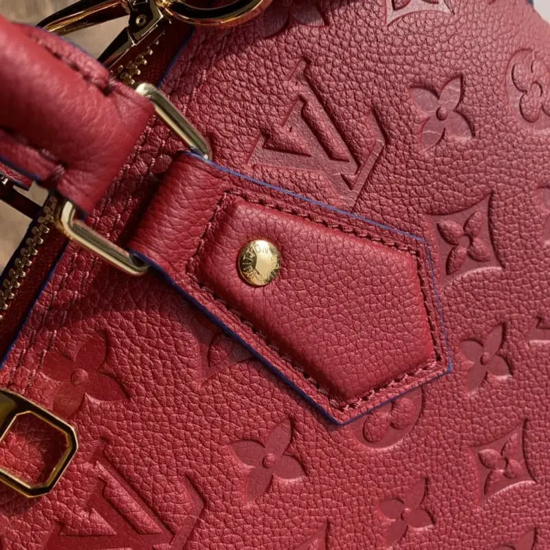 M44832 S4 32x24x15cm High Quality Bags - Image 4