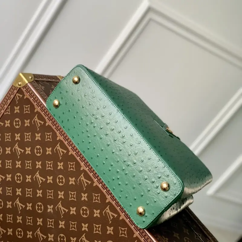 M93483 S1 31.5x20x11cm High Quality Bags - Image 4