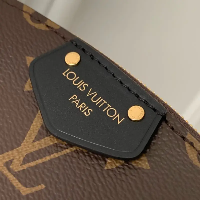 M12996 15x7x27cm High Quality Bags - Image 5