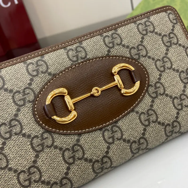 621889 CM 4 High-Quality Bags - Image 5