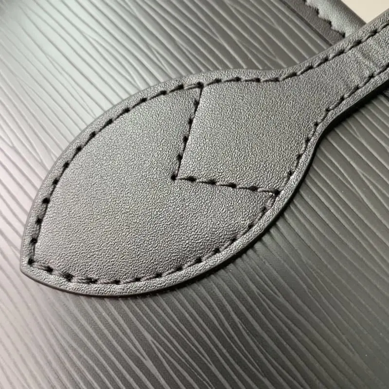 M11930 Black 31x28x14cm High Quality Bags - Image 5