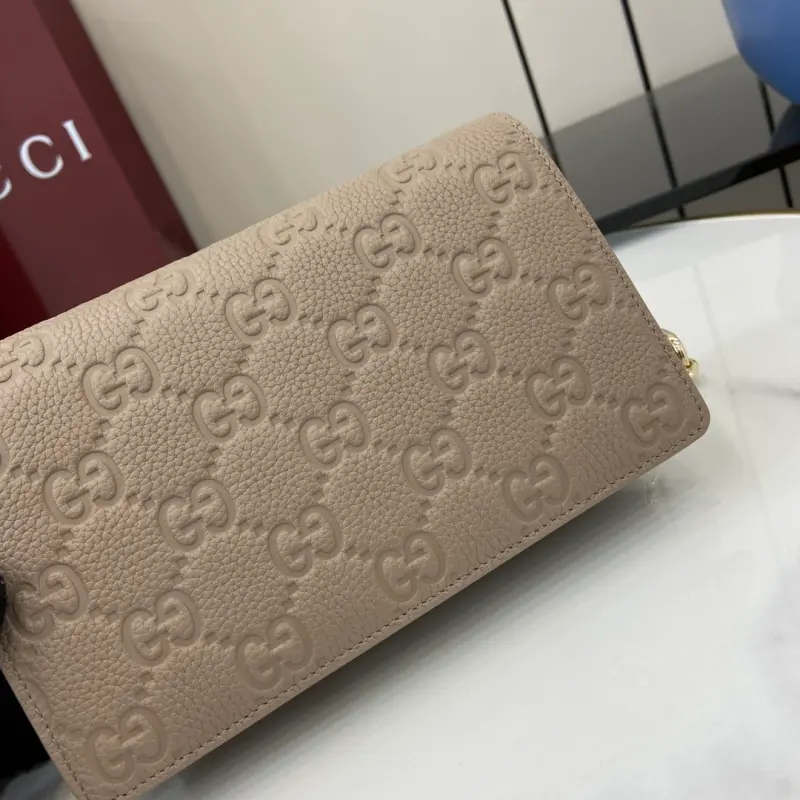 818705 CM 1 High-Quality Bags - Image 5