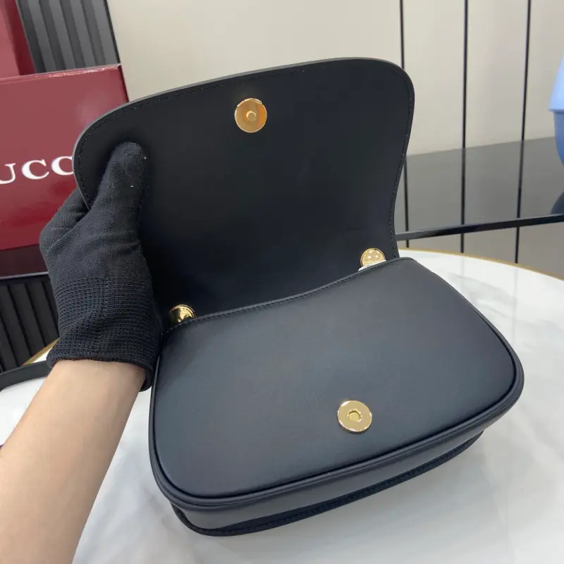 815700 CM 2 High-Quality Bags - Image 7