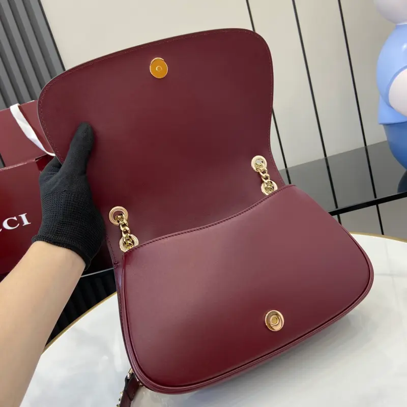 815715 CM 1 High-Quality Bags - Image 7