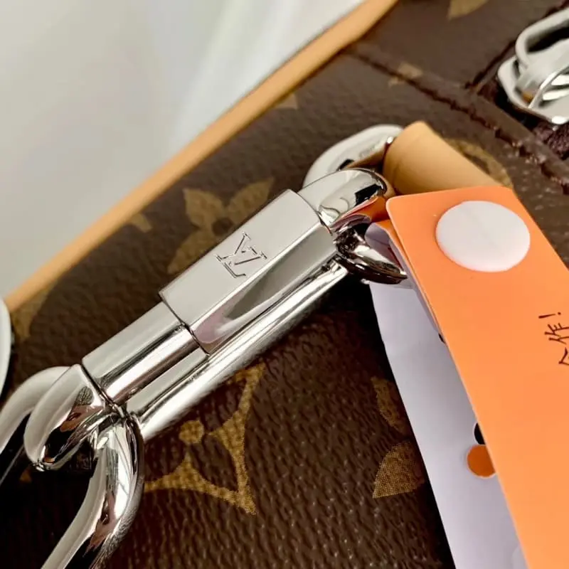 M12767 13x8x18.5cm High Quality Bags - Image 5