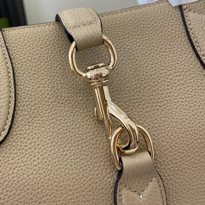 795282 CM 1 High-Quality Bags - Image 5