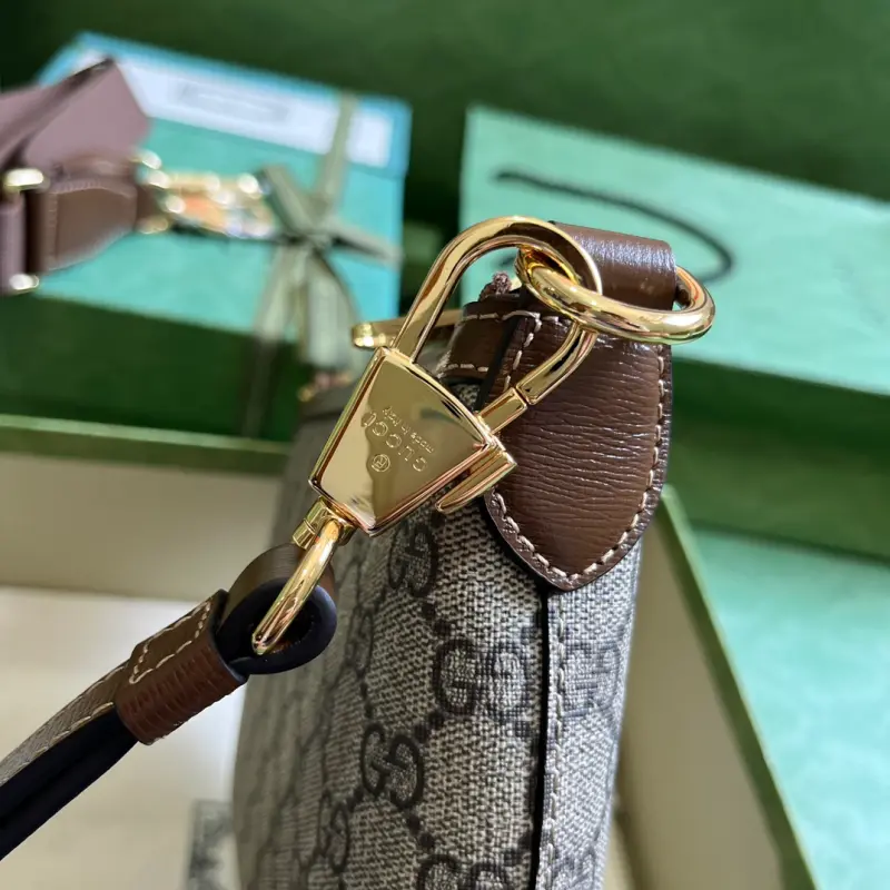 760021 CM 1 High-Quality Bags - Image 5