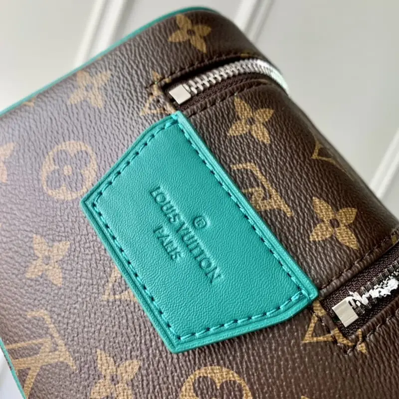 M1264 Green 28x15x16.5cm High Quality Bags - Image 5