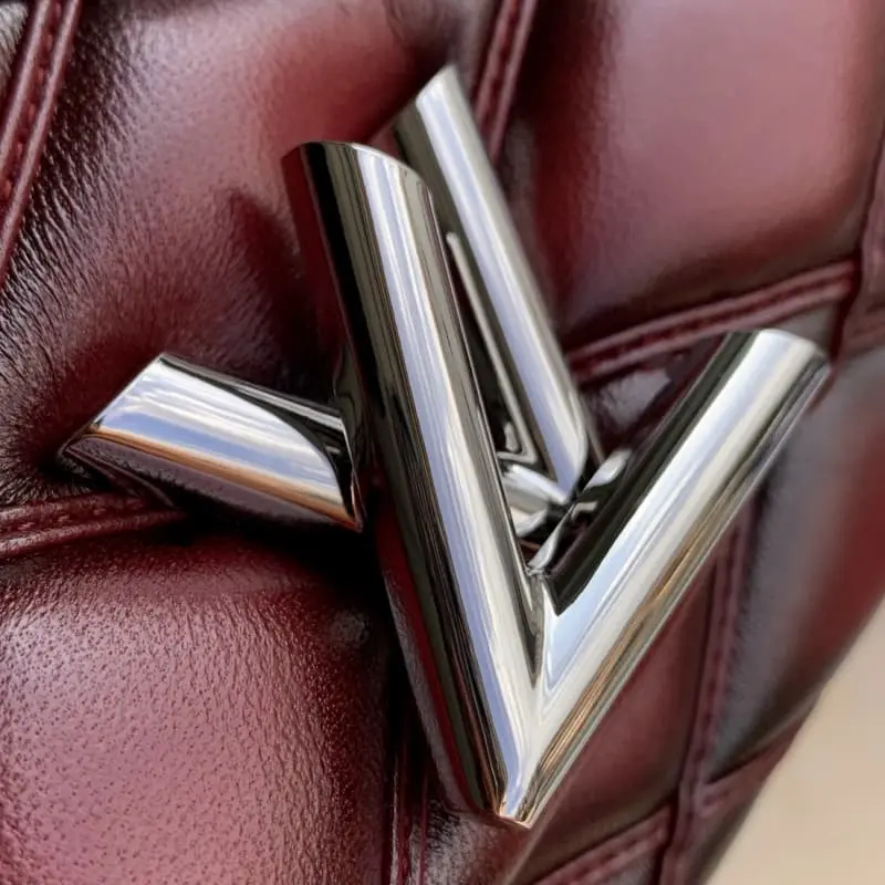 M12567 Wine Red 14x9x20cm High Quality Bags - Image 5