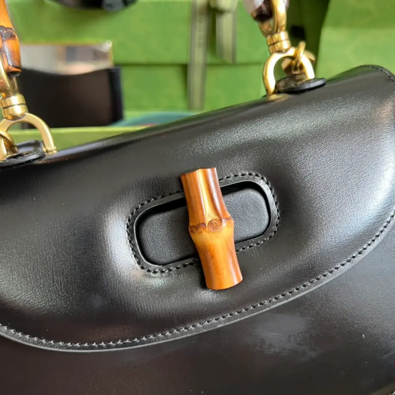 675797 CM 15 High-Quality Bags - Image 5