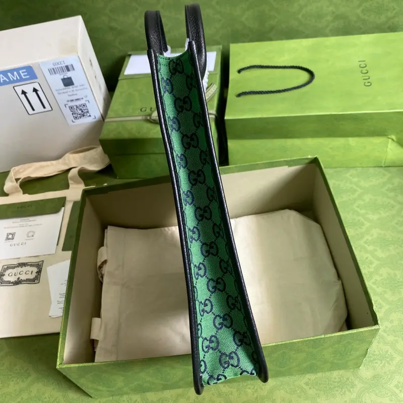 550763 CM 7 High-Quality Bags - Image 5