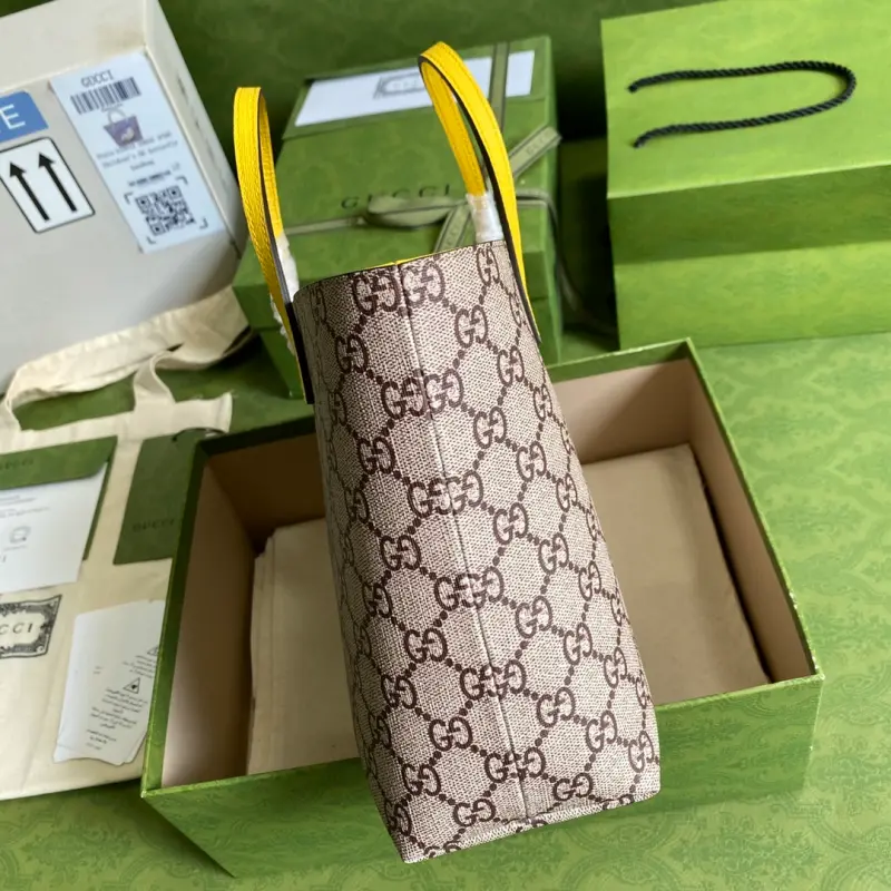 410812 CM 14 High-Quality Bags - Image 5