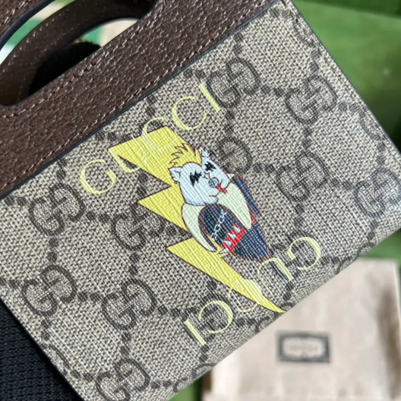 701066 CM 1 High-Quality Bags - Image 5