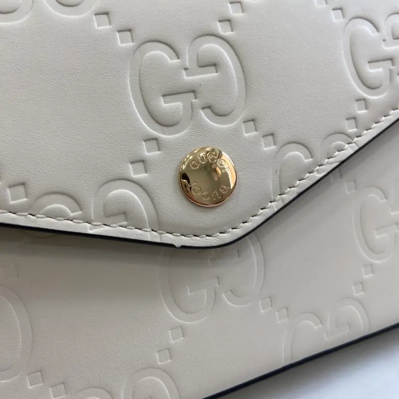 772794 CM 4 High-Quality Bags - Image 5