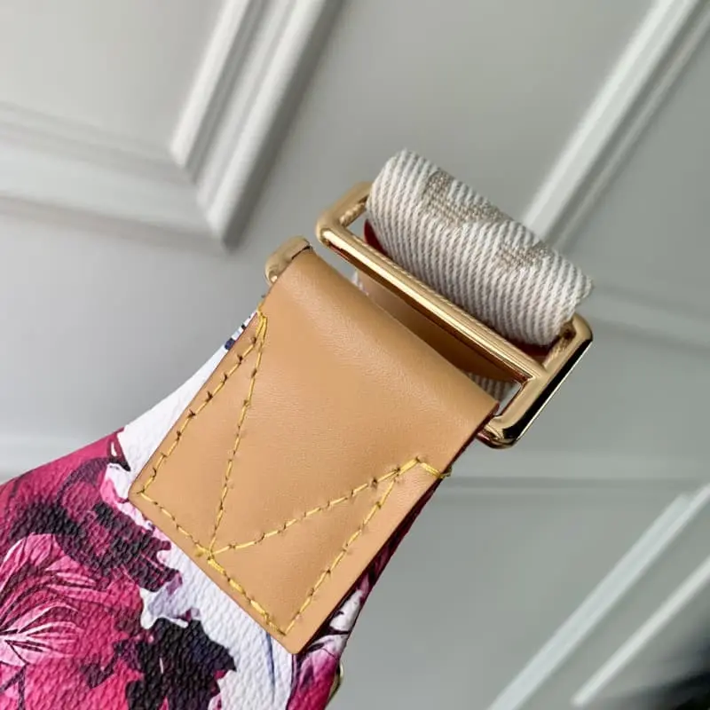 M24987 30x15x8cm High Quality Bags - Image 5