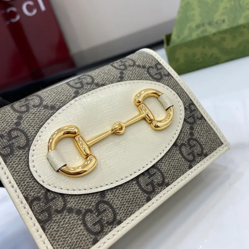 621887 CM 4 High-Quality Bags - Image 5