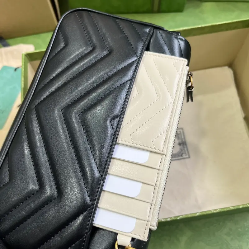 751526 CM 4 High-Quality Bags - Image 5