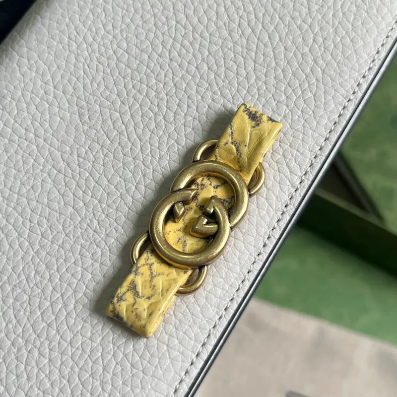 746056 CM 1 High-Quality Bags - Image 5