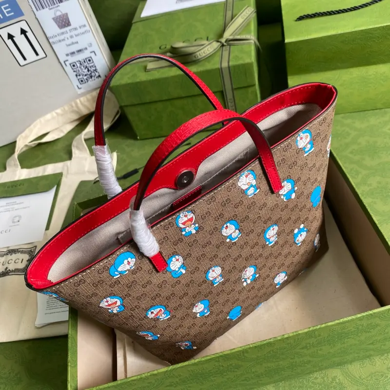 410812 CM 19 High-Quality Bags - Image 5