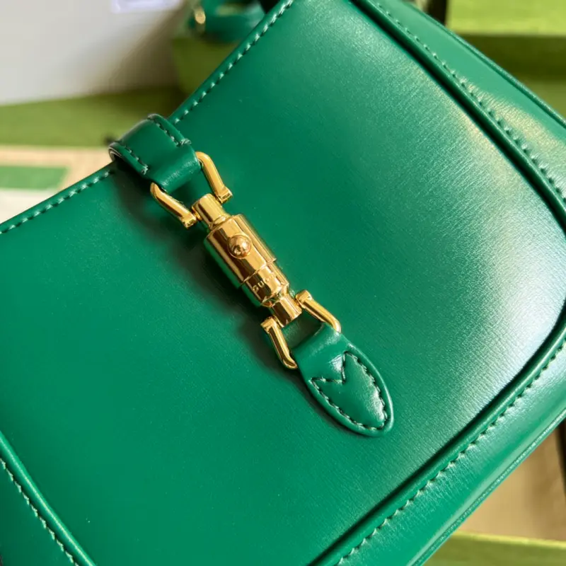 637091 CM 3 High-Quality Bags - Image 5