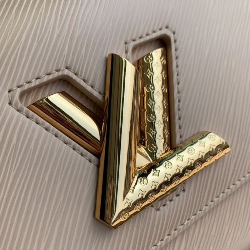 M25361Nude Pink 23x17x9.5cm High Quality Bags - Image 5