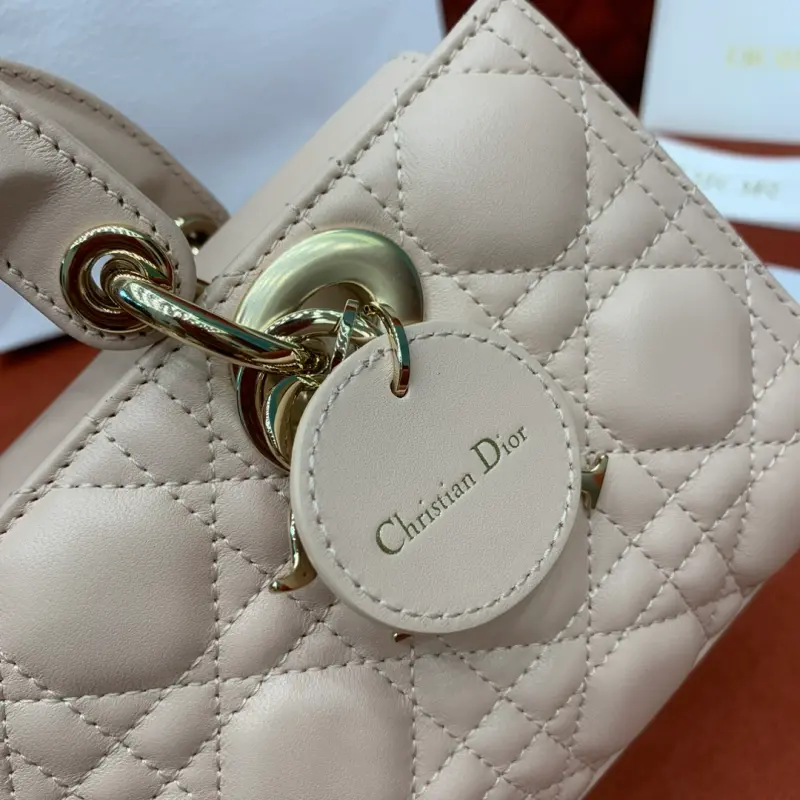 ML270 3 High Quality Bags - Image 11