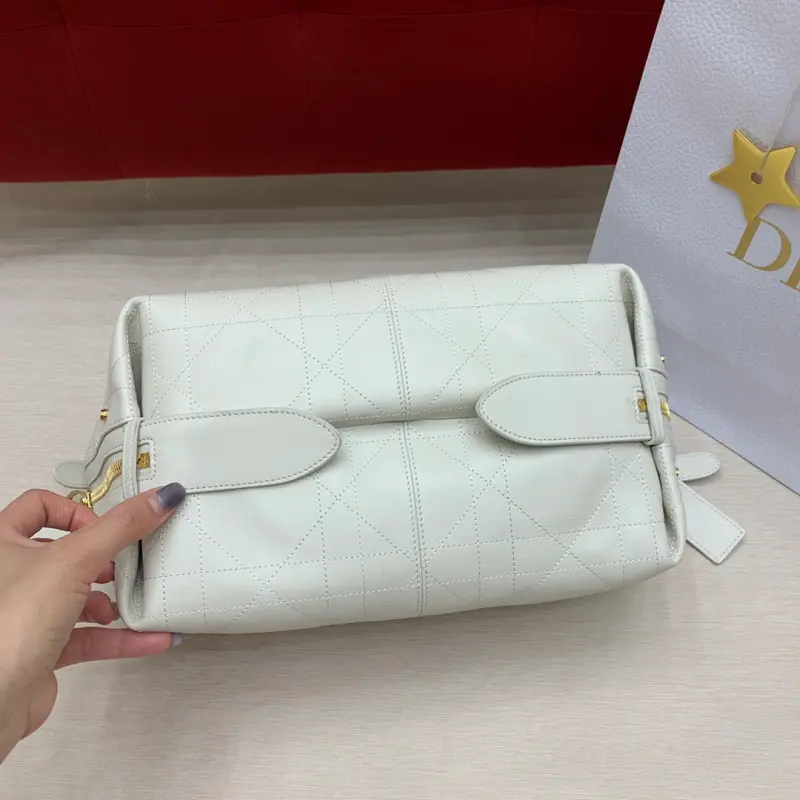 ML261 3 High Quality Bags - Image 5