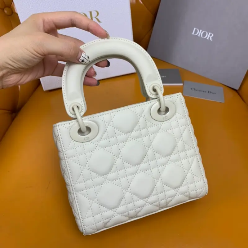 ML184 2 High Quality Bags - Image 4