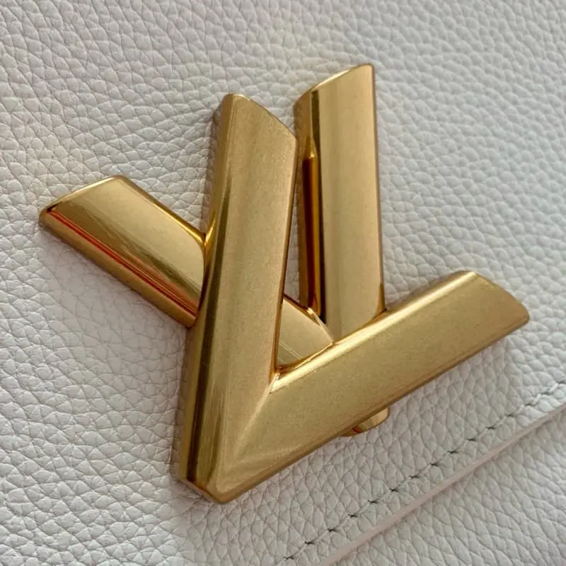 M25359 White 27x19x9cm High Quality Bags - Image 5