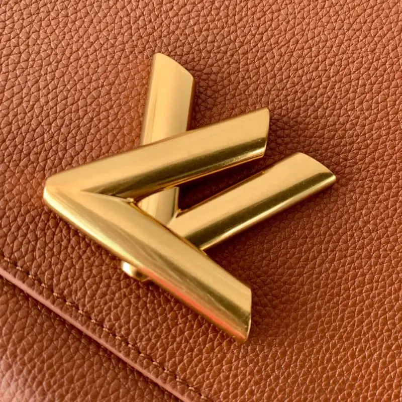 M24640 Brown 27x19x9cm High Quality Bags - Image 5