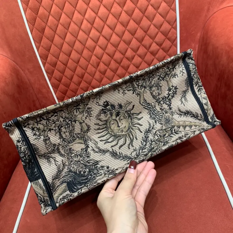 ML151 3 High Quality Bags - Image 5