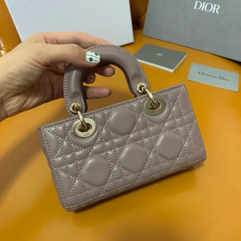 ML23 4 High Quality Bags - Image 4