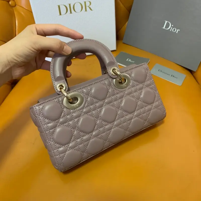 ML24 3 High Quality Bags - Image 5