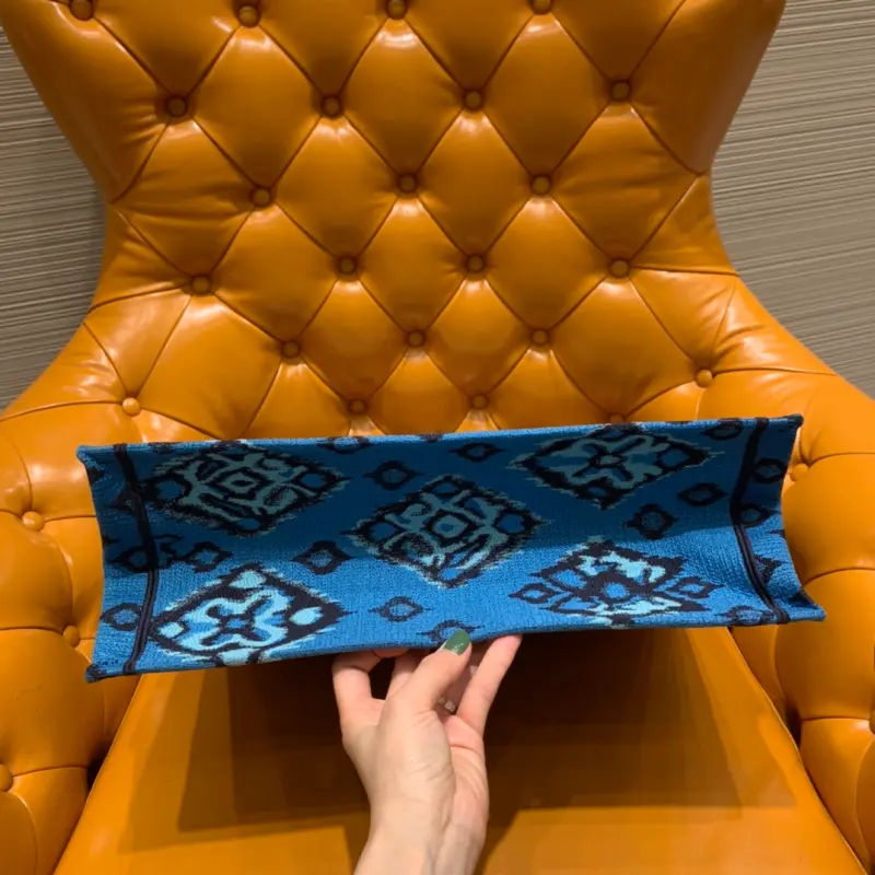 ML10 High Quality Bags - Image 6