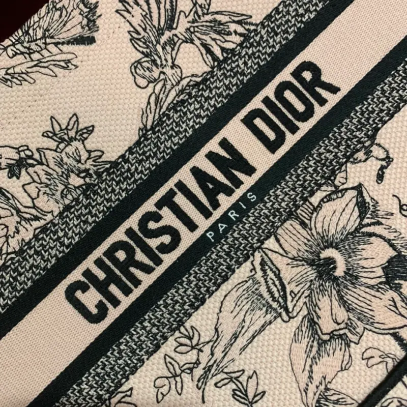 ML192 5 High Quality Bags - Image 4