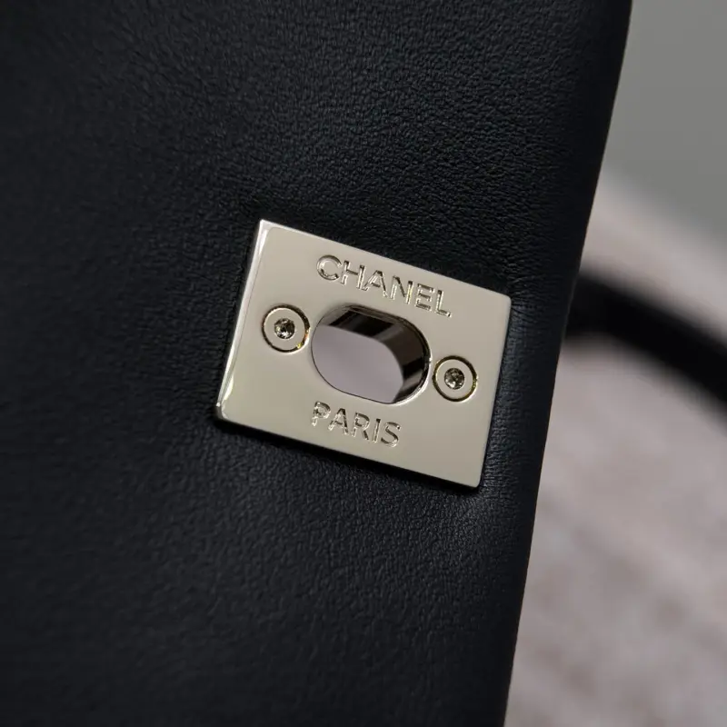 24p Double Lid Backpack Tire Bull Black High Quality Bags - Image 9