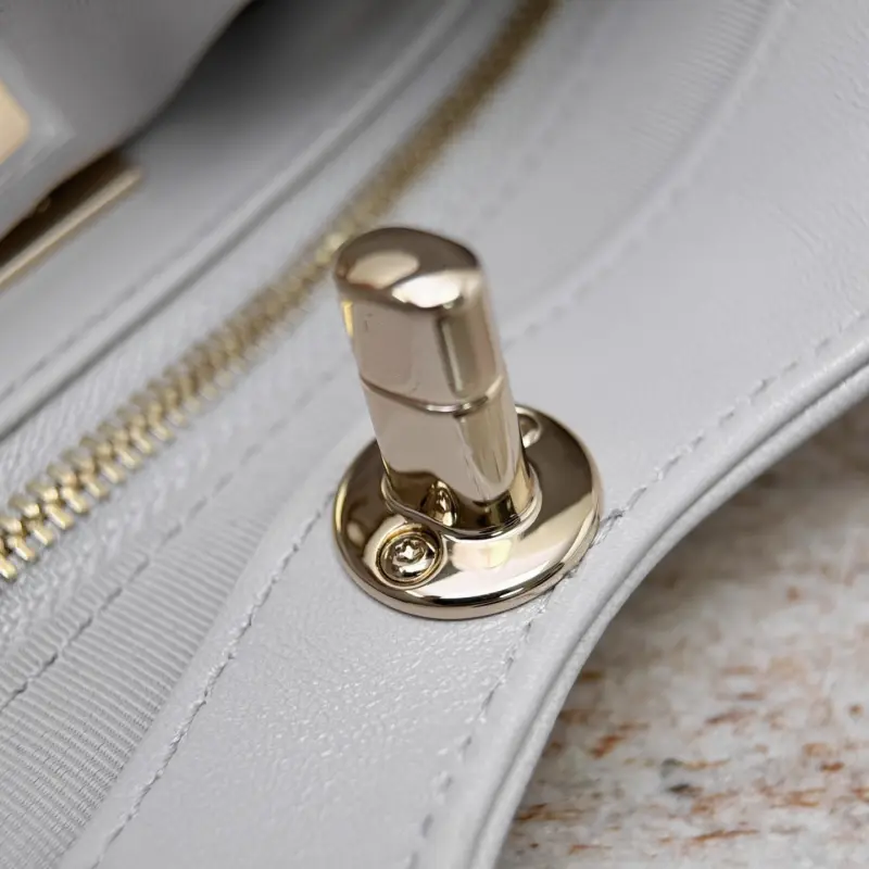 25p 31 Mini Grey High Quality Bags - Image 9